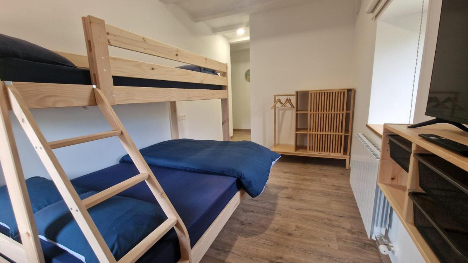 Albergue La Incera Сан-Мартин Экстерьер фото